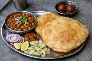 Amritsari Chole (300 Ml) + Bhature (2 Pcs) + Gulabjamun (1 Piece)
