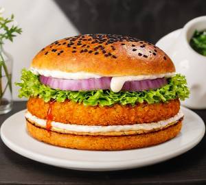 Premium Cheesy Crunchy Paneer Burger