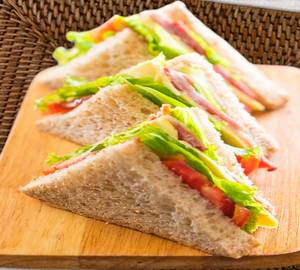 Club sandwich    [not  grilled]