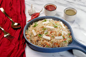 Paneer Burnt Garlic Fried Rice