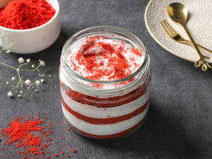 Red Velvet Jar (150 gm)
