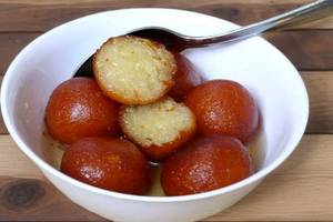 Gulab Jamun 2 Pcs