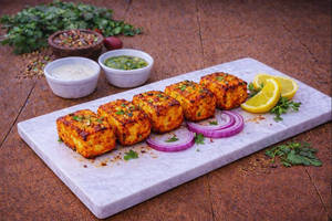 Tandoori Paneer Tikka (6pcs)