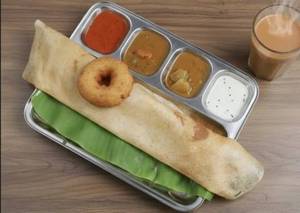 Plaindosa+Vada+Tea