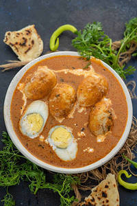 Egg Makhni (4pcs)