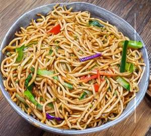 Schezwan noodles [veg]