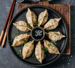 Chicken momos [6 pieces]