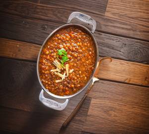 Kali Masoor Dal With 4 Fulka