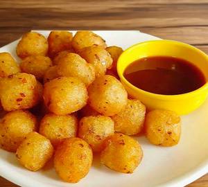 Chilli garlic potato bites    [10 pcs]