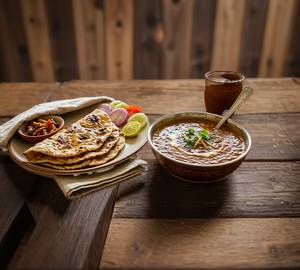 Dal Makhani + 4 Tawa / Tandoori Roti