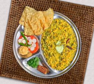 Khicidhi chokha meal