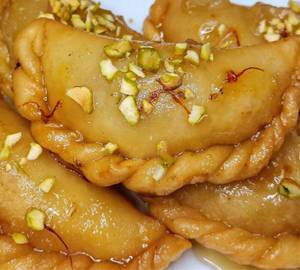 Gujiya