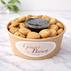 Cookie Bites With Chocolate Dip