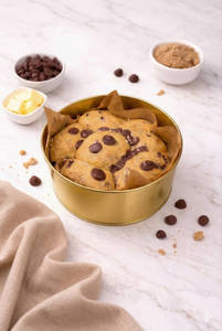 Scoopable Chocolate Chip Cookie Tin