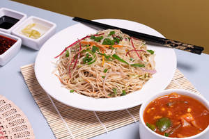 Veg Chowmein With Choice Of Veg Gravy Combo (heavy Eater)