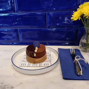 Snicker's (dark Chocolate ,caramel & Peanuts)
