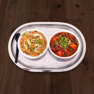 Chilly Paneer With Veg. Fried Rice