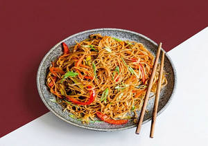 Veg Hakka Noodles