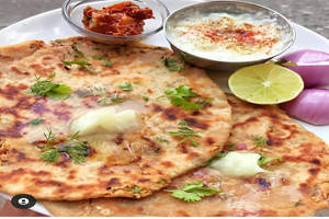 Aloo Matar Pyaz Parantha