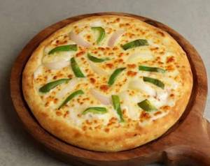 Capsicum + Onion Pizza
