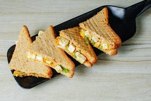 Paneer Makhani Sandwich