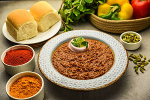 Bohri Keema Pav