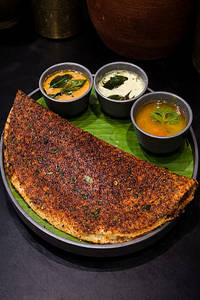 Karivepila Podi Dosa