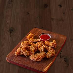 Hot Chilli Garlic Chicken Wings (8Pcs)