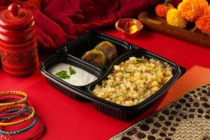 Sabudana Khichdi & Sweet Potato Tikki Thali