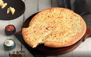 Double Cheese Margherita Pizza