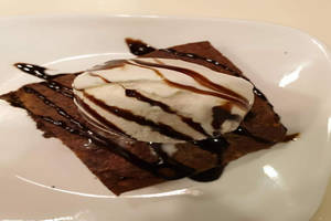 Hot Chocolate Fudge Sundae