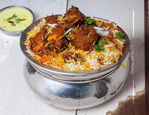 Hyderabadi chicken biryani (standard)