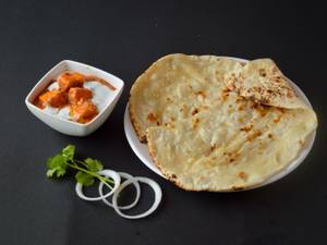 3 Butter Tandoori Roti With Paneer Makhani
