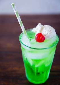 Green apple soda