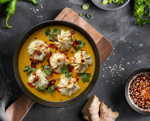 Veg Jhol Momos