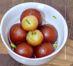Hot gulab jamun [per pc]
