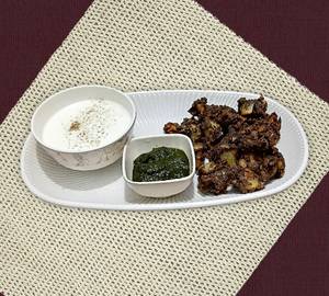 Vartwali Kuttu Ki Pakodi Or Dahi