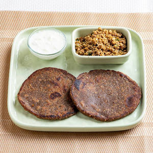 Upvas Thalipeeth (2 Pcs)