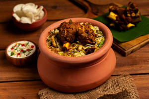 BOMBAY MATKA BIRYANI (mutton Boned)(p)