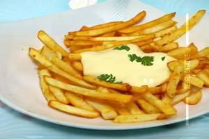 Spicy Cheese French Fries