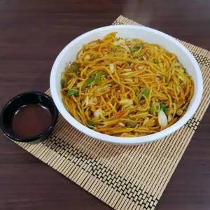 Veg hong kong noodles