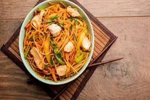 Chicken Schzwan Noodles