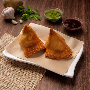 Aloo Samosa (2pieces)
