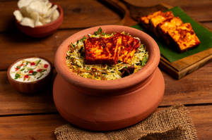 BOMBAY MATKA BIRYANI (paneer)(p)