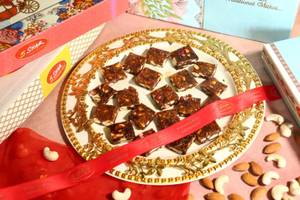 Kaju anjeer barfi.