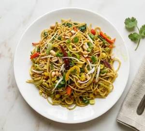 Veg Singapore Hakka Noodles