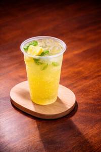 Passion fruit mojito