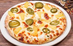 6 Inch Paneer Jalapenos Pizza Regular