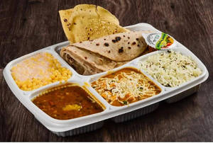 Veg Delux Thali.