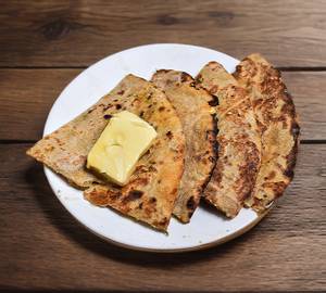 Paneer Pyaaz Paratha